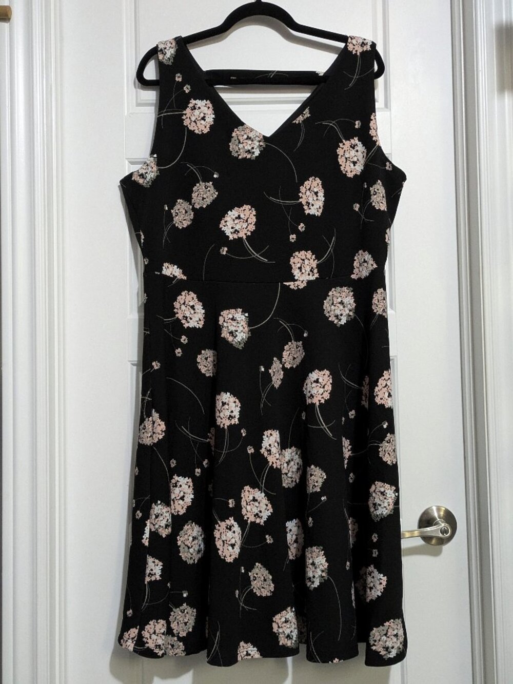 Northern Reflections Sleeveless Formal Floral Black Dress (XL)